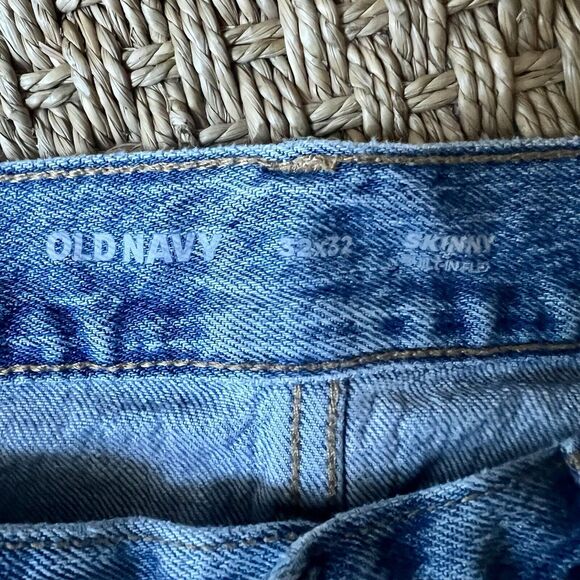 Old Navy Jeans Mens 32x32 Skinny Destroy Built In Flex Light Wash Distressed - Picture 3 of 6